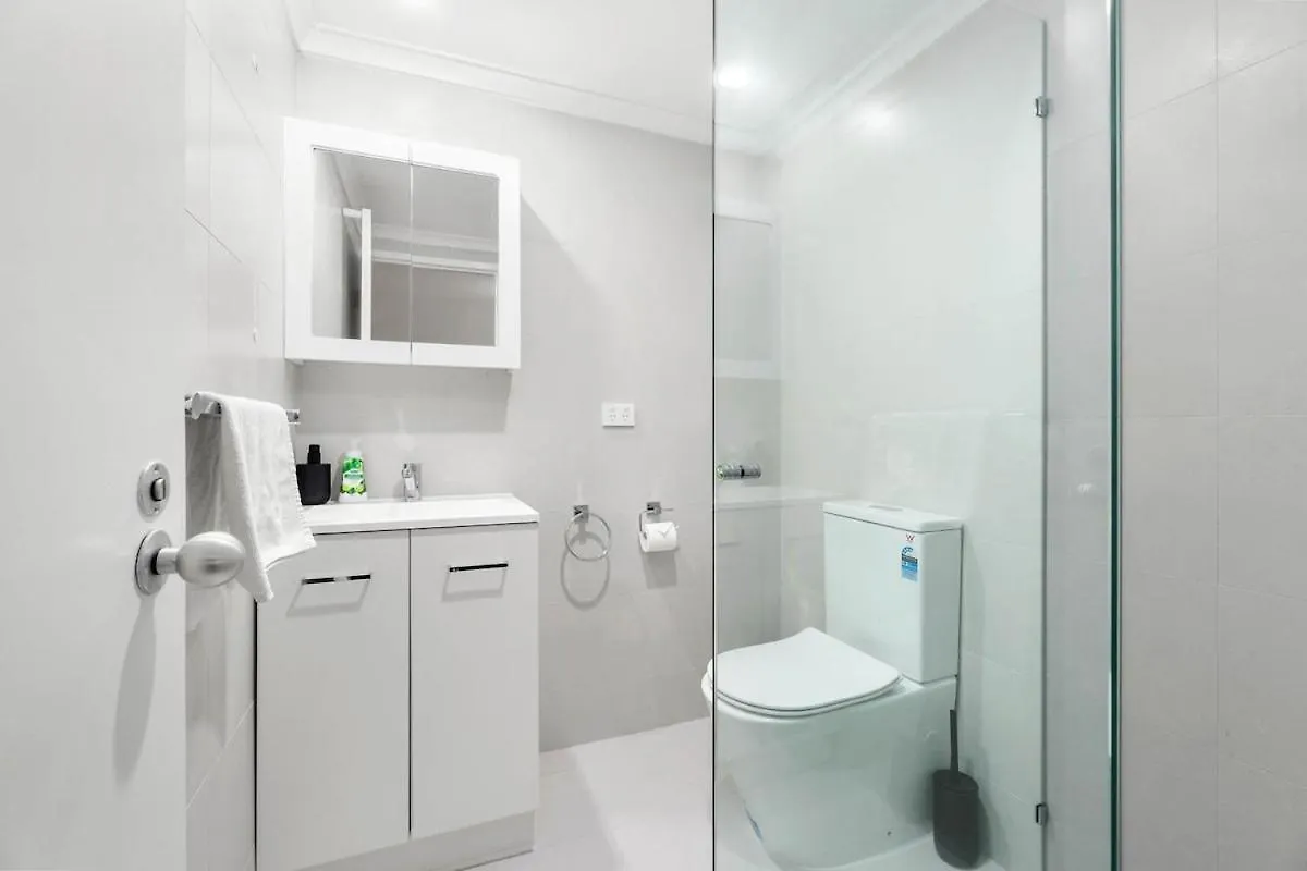 Charming City Escape Stylish Cbd Suite With Wifi Adelaide Inn